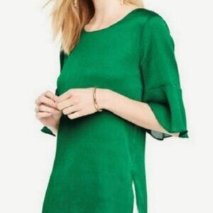 NWT 🌹 Ann Taylor Bell Sleeve Blouse Size XS